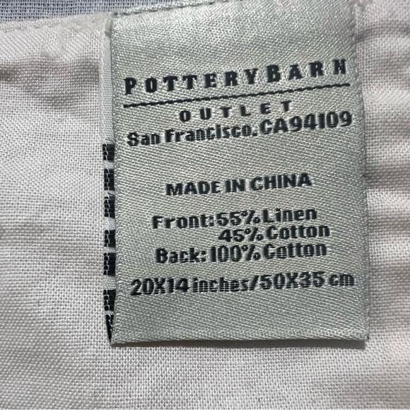 Pottery Barn Outlet placemats red off white linen cotton - Picture 4 of 6